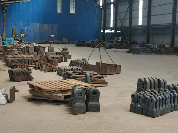 豪山機械破碎機配件生產(chǎn)車(chē)間